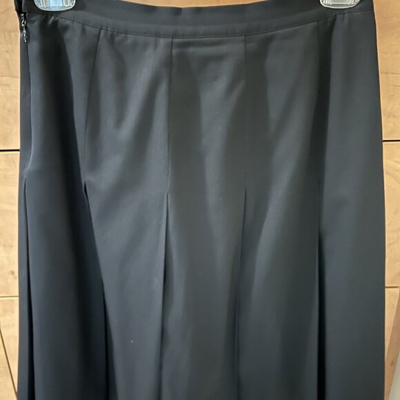 AK Anne Klein - Black Pleated Skirt - Size 8 - Picture 1 of 10